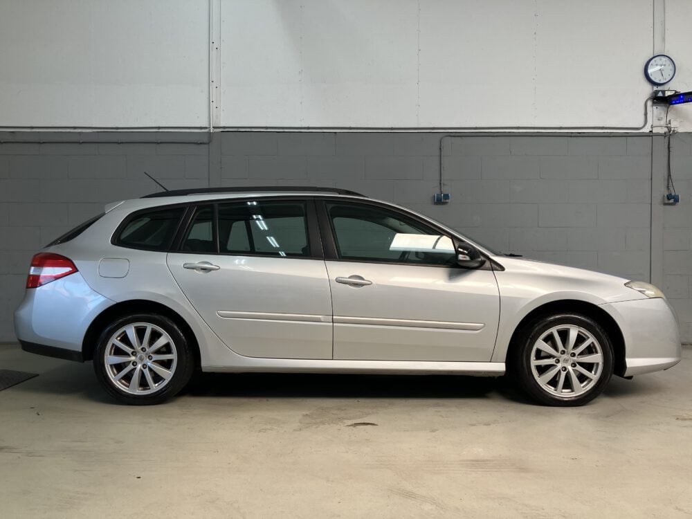 Renault Laguna Estate 2.0-16V Expression