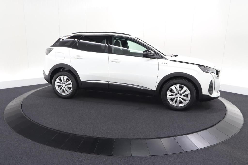 Peugeot 3008 puretech 130 eat8 style | camera | parkeersensoren | navigatie
