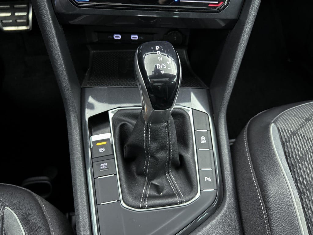 Volkswagen Tiguan 1.5 tsi r-line | automaat | lmv | panorama dak | climate 