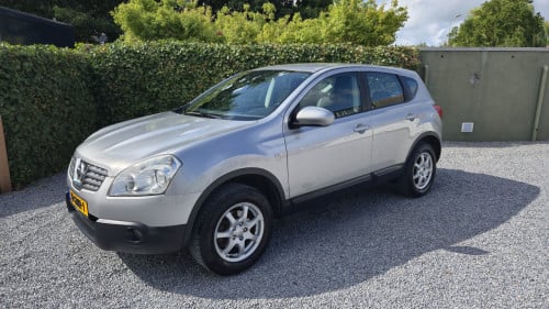Nissan Qashqai 2008 benzine vol jaar apk € 3500