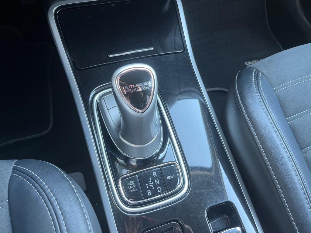 Mitsubishi Outlander 2.4 phev intense+|trekhaak|schuif-/kanteldak|rijklaar