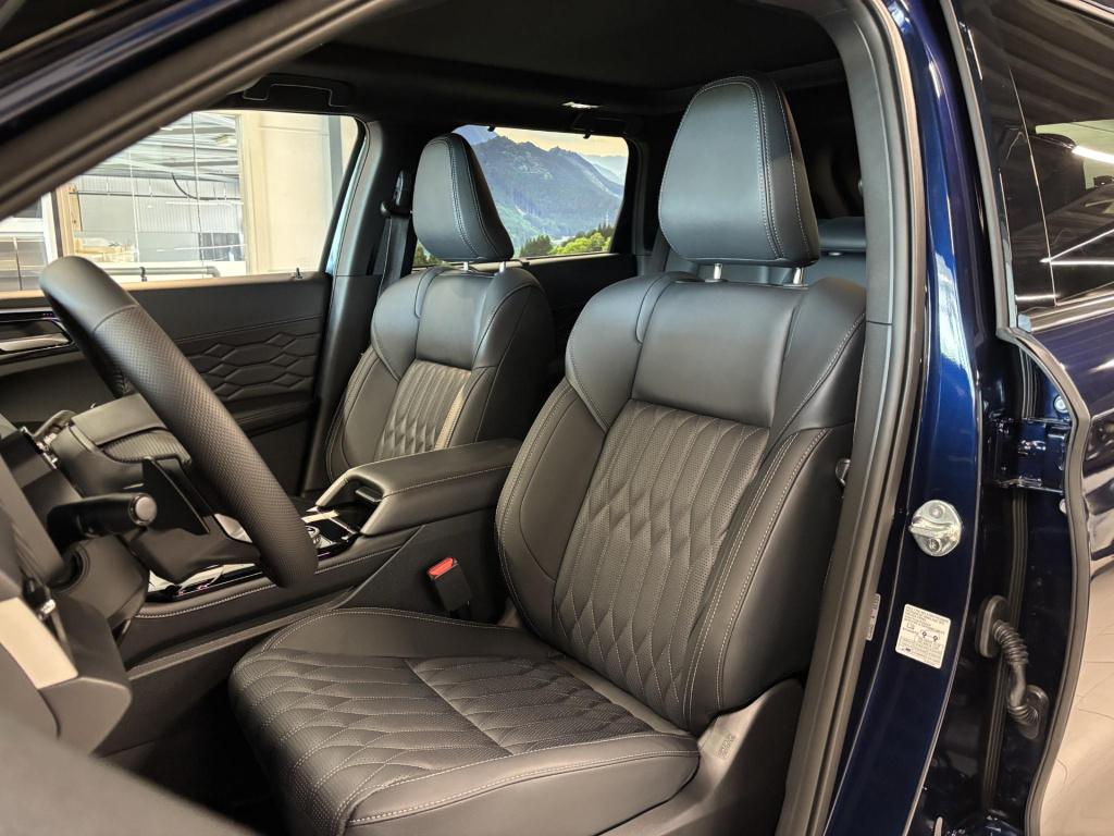 Mitsubishi Outlander 2.4 phev instyle