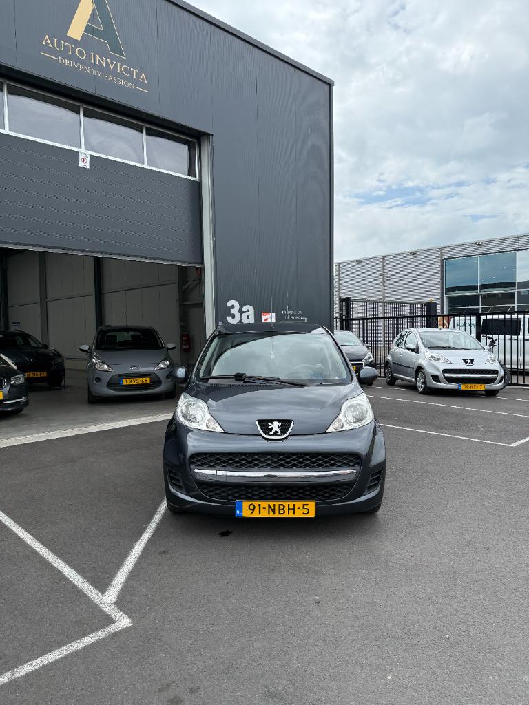 Peugeot 107 1.0-12v xs - 5drs - airco
