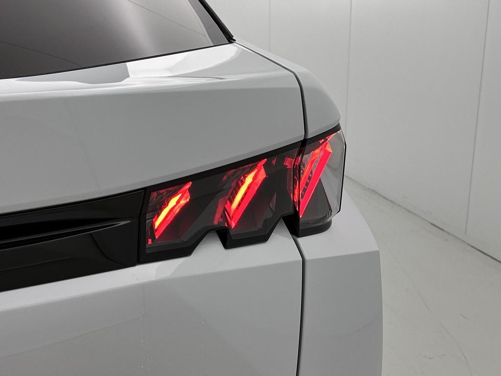 Peugeot E-3008 gt avantage 210 pk 73 kwh | trekhaak | 360 vision camera | w