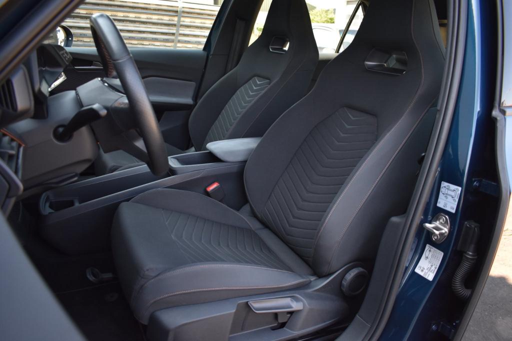 Cupra Born business one 62 kwh soh 91,6% | camera | acc | sfeerverlichting 