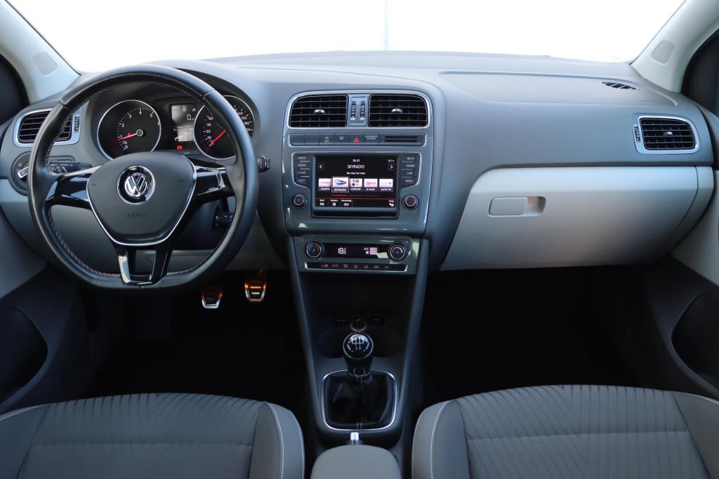 Volkswagen Polo 1.2 tsi first edition 90pk