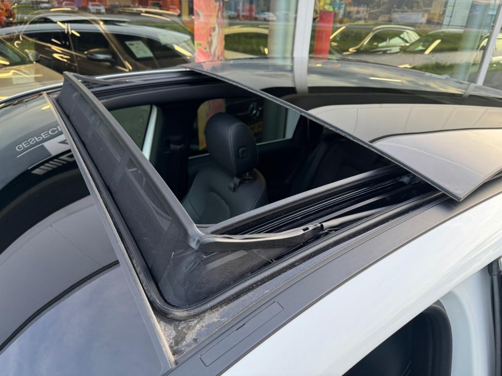 Mercedes-Benz B-Klasse 220 progressive automaat , trekhaak , panoramaschuif