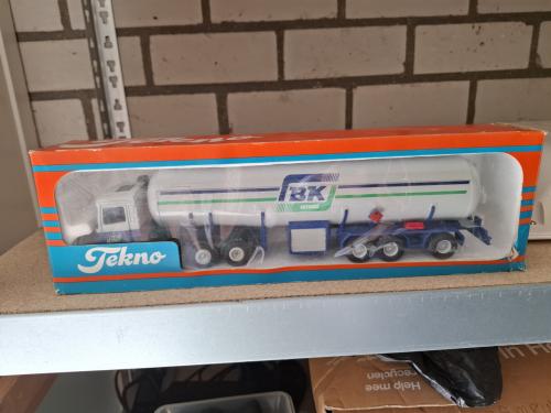 Miniatuur gastankauto