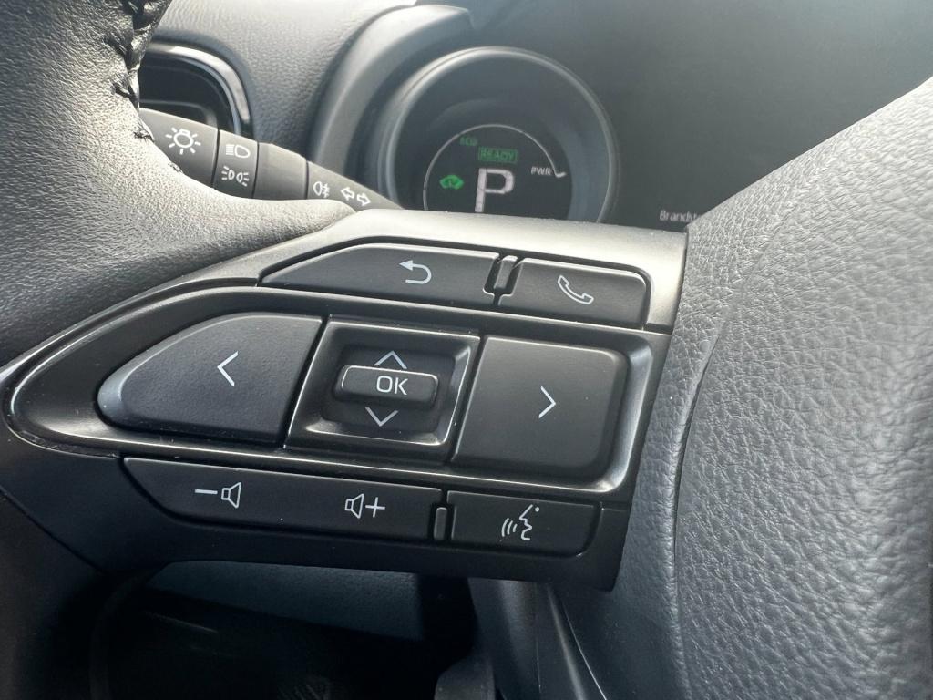 Toyota Yaris 1.5 hybrid dynamic line, camera, carplay, navi enz..