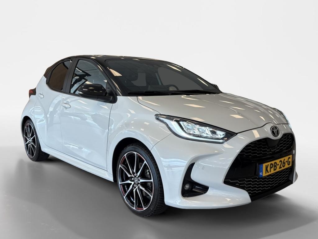 Toyota Yaris 1.5 hybrid gr sport| head-up| stoel.verw| adap.cruise| camera
