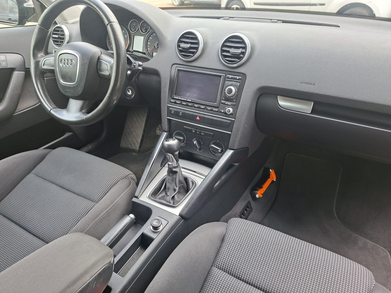 Audi A3 1.2 TFSI Sportback 5drs bj:2011 airco-navigatie 138.000km
