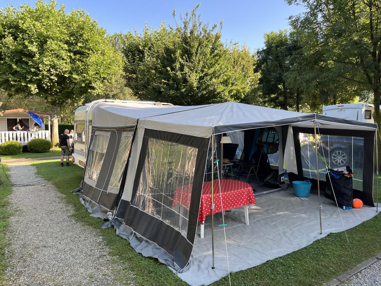 Hobby De Luxe Easy 450 bouwjaar 2002 – Zeer compleet