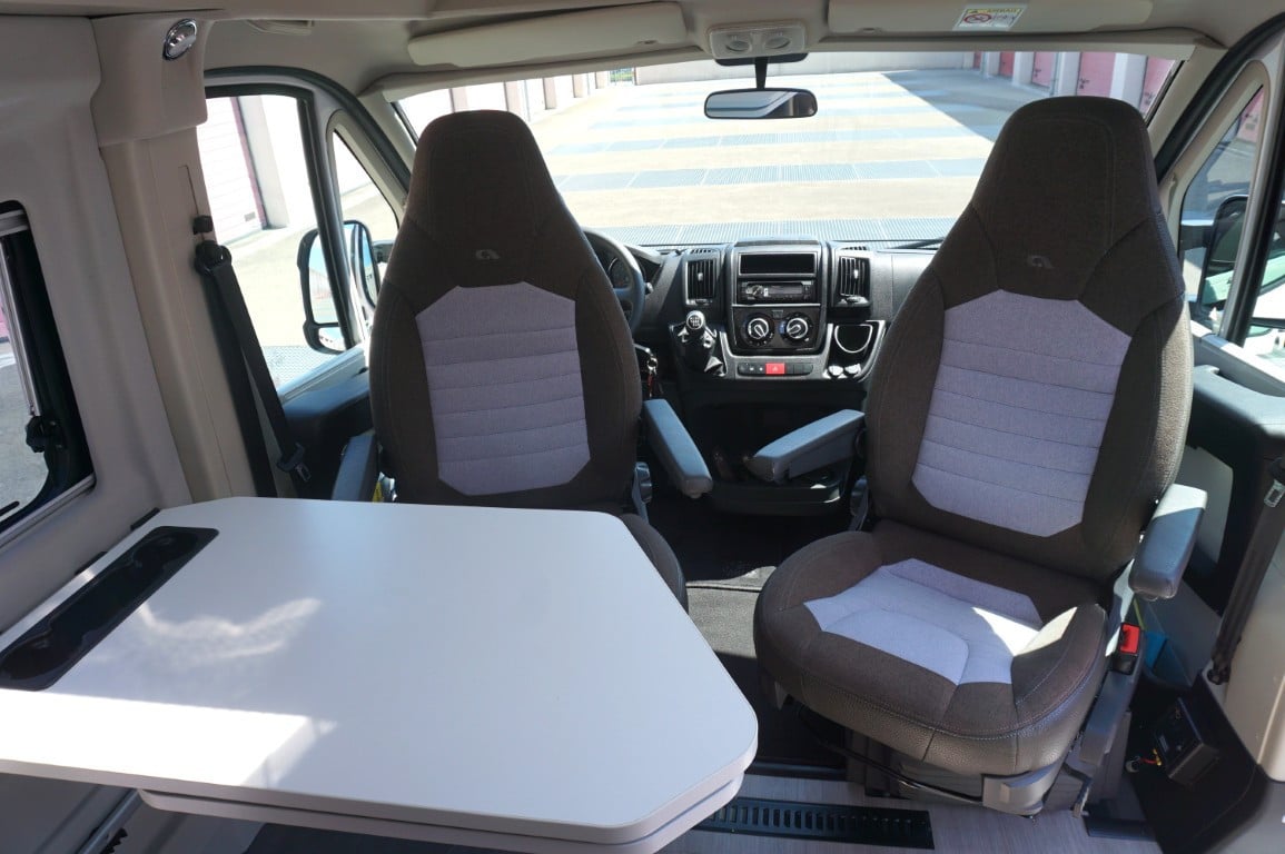 Adria Twin 600 SPX Plus 10-2020 in zeer goede staat met 39.000km