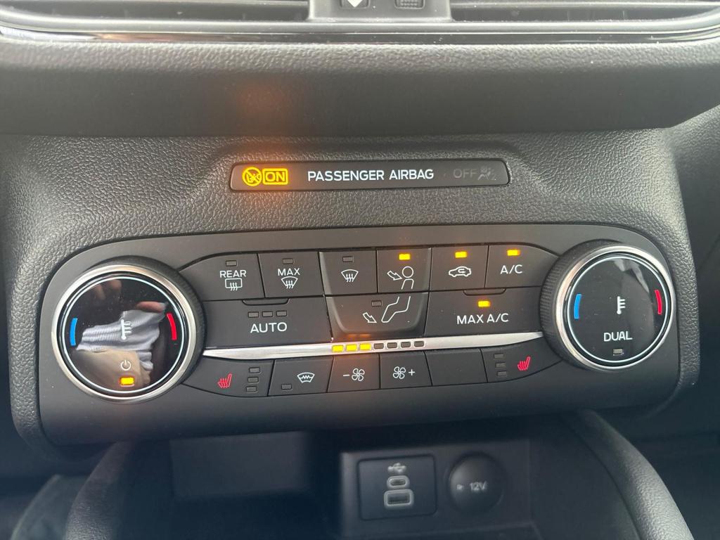 Ford Kuga 2.5 phev e-cvt 225pk st-line x , adaptive cc , carplay , voorruit
