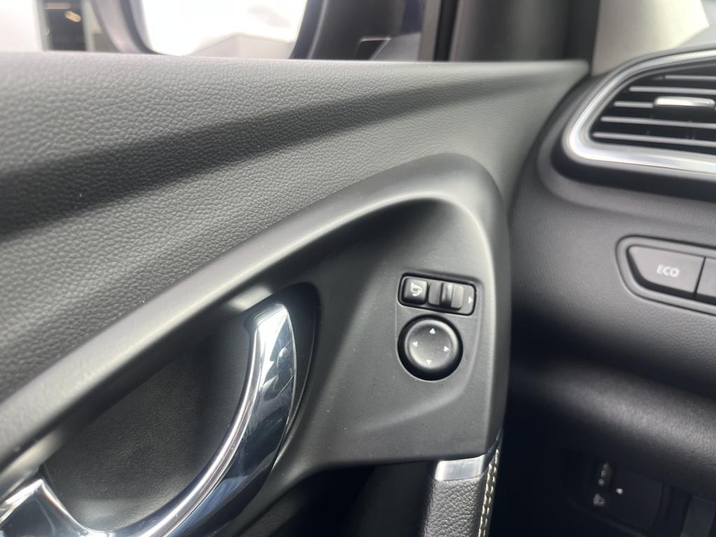 Renault Kadjar 1.2 tce bose navi carplay stoelverw