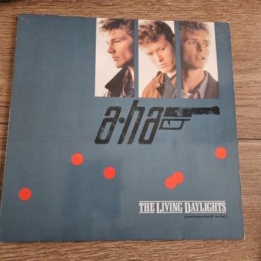 A-HA- THE LIVING DAYLIGHTS