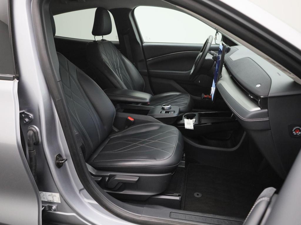 Ford Mustang Mach-e extended rwd 98 kwh | automaat | navigatie | 360 camera