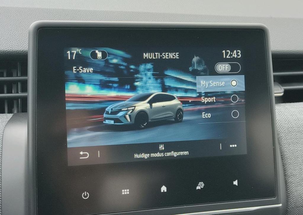 Renault Clio 1.6 e-tech full hybrid 145 techno