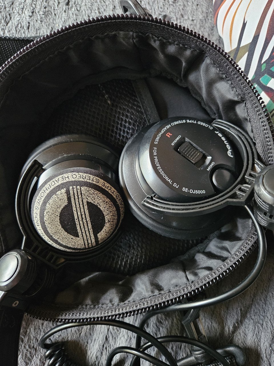 Mooie Pioneer SE-DJ 5000 professionele DJ hoofdtelefoons...