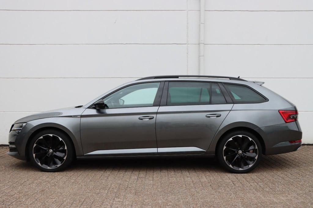 Skoda Superb combi 1.4 tsi iv sportline business 218pk dsg6
