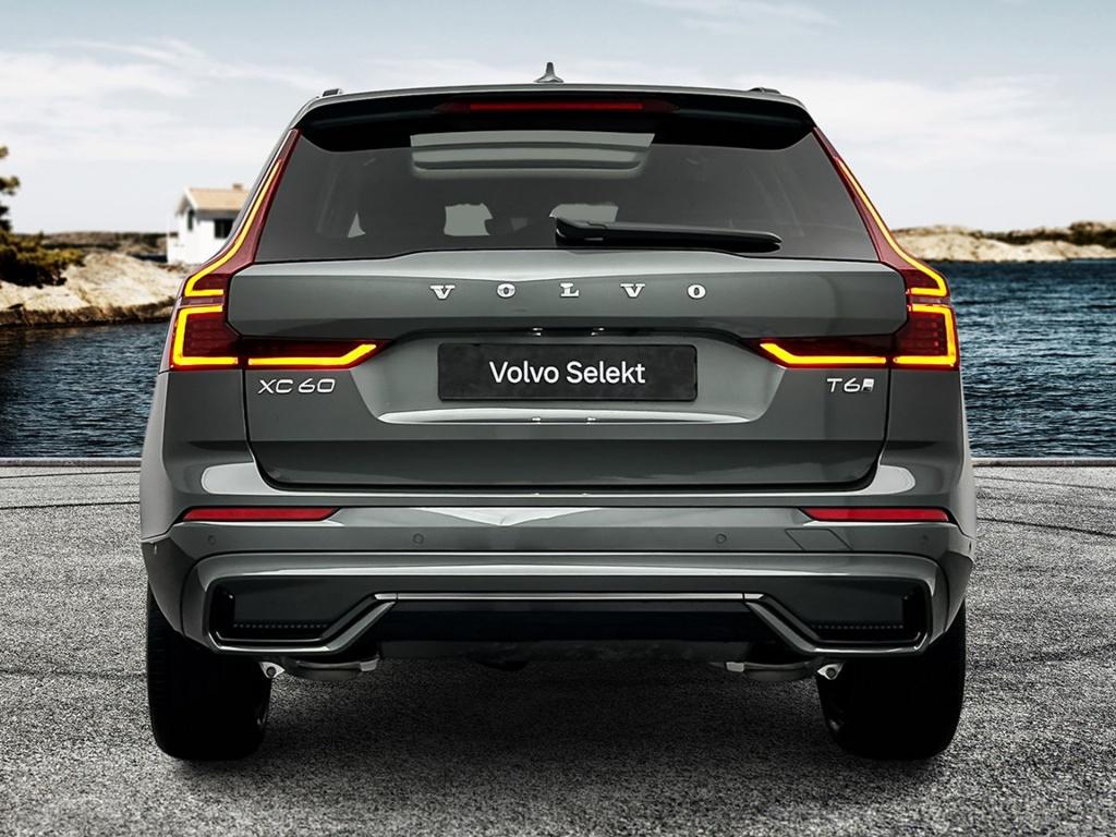 Volvo XC60 t6 398pk recharge ultra dark|