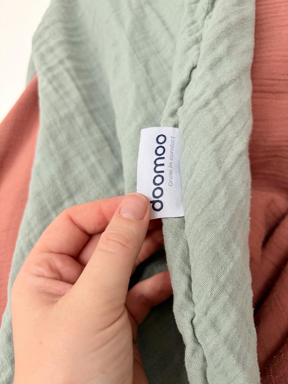 Voedingskussen van Doomoo met extra hoes