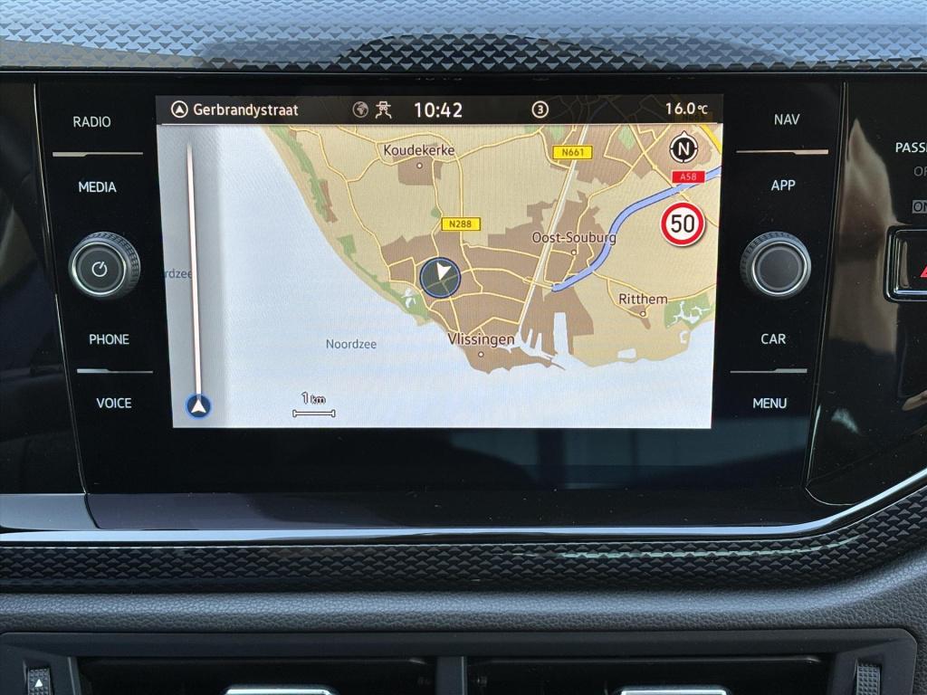 Volkswagen Polo 1.0 tsi 95pk life edition|navi| carplay|privacy glass| rijk