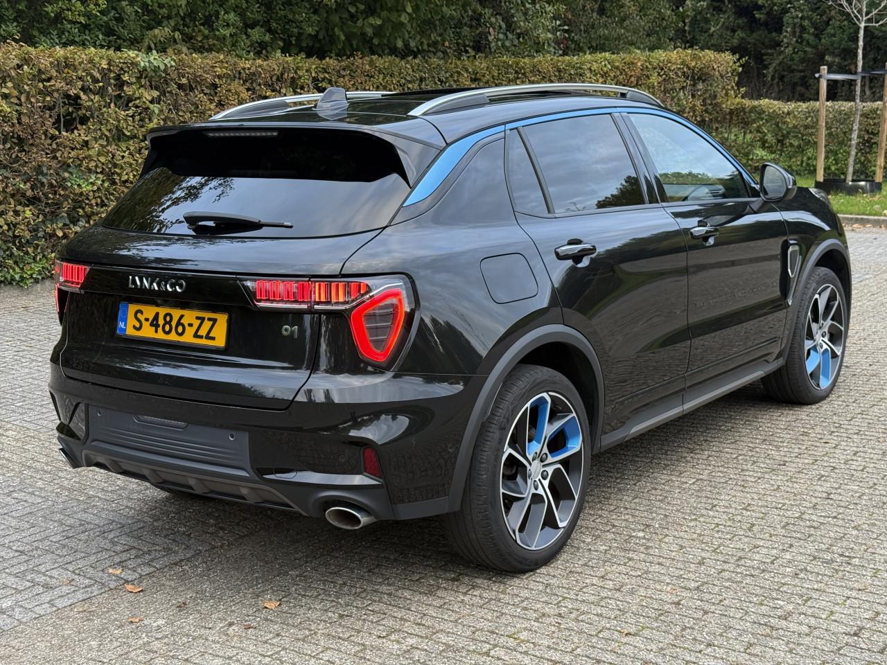 Lynk & Co 01 - 1.5 | 2023 | Zwarte hemel | Panoramadak | 360° | 20 inch