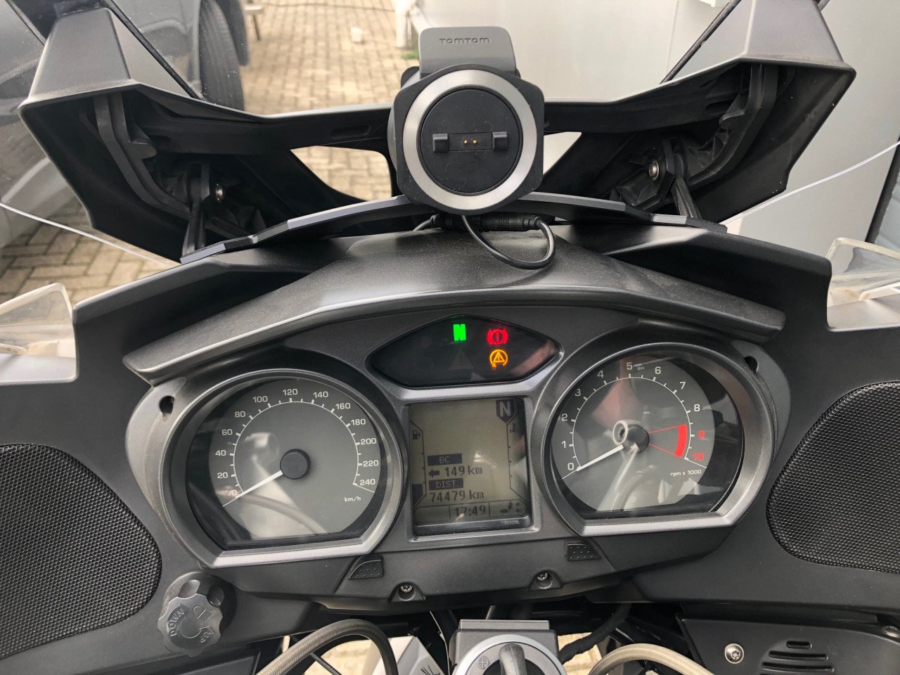 Hele nette en complete BMW R1200RT uit 2011 met 77dkm Akrapovic etc €6950,-