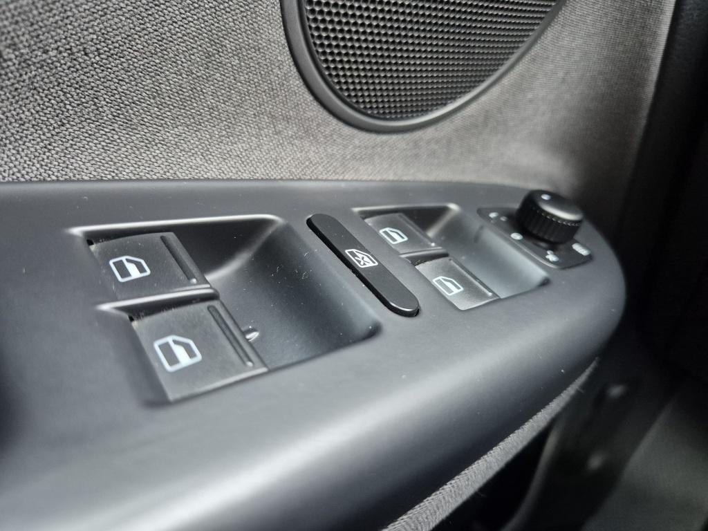 Volkswagen Golf Plus 1.2 tsi highline | airco | navi |trekhaak | stoelverw 