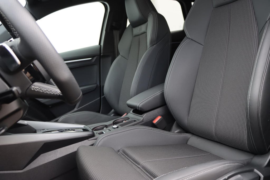 Audi A3 sportback 35 tfsi s edition 150pk s-tronic