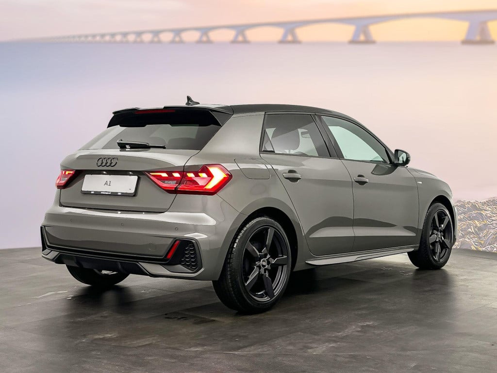 Audi A1 s edition 25 tfsi 70 kw / 95 pk sportback 7 versn.