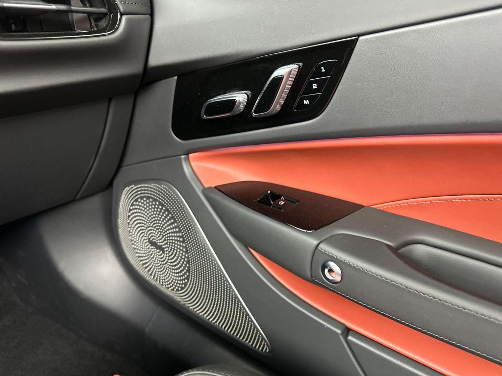 MG Cyberster mg trophy extended range 77kwh | showroommodel | 507 km bereik