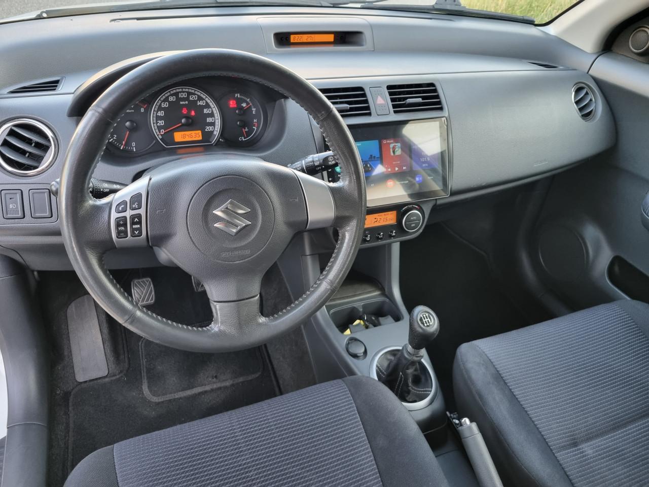 Suzuki Swift 1.3 Base | Keyless Go | Luxe uitvoering!