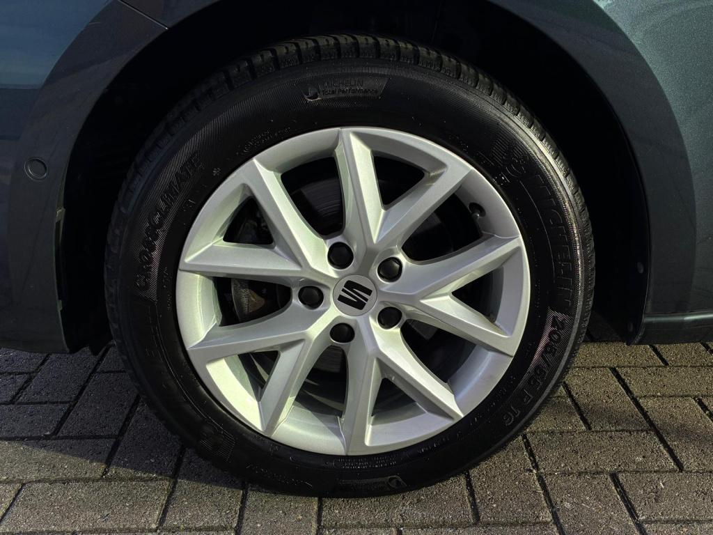 Seat Leon 1.5 tsi | acc | navi | stoel/stuurverwarming | apple carplay | na