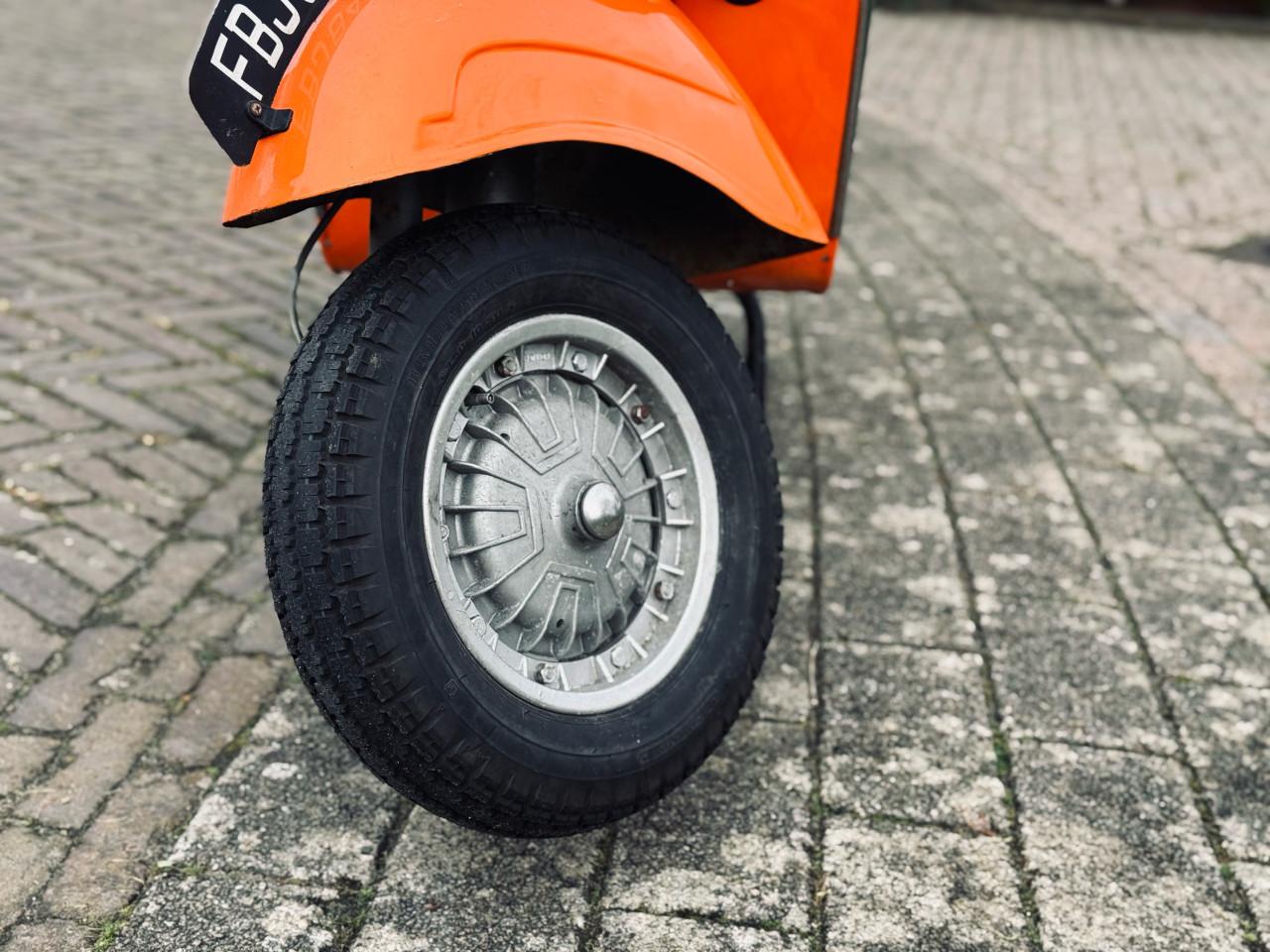 1985 Piaggio Vespa PX150 motorscooter - klassieker
