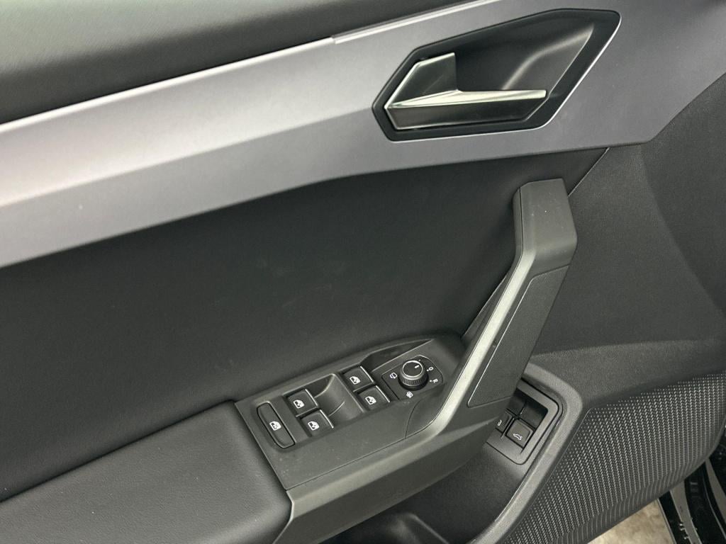 Seat Leon fr business 1.5 tsi ehybrid 150 kw / 204 pk statio