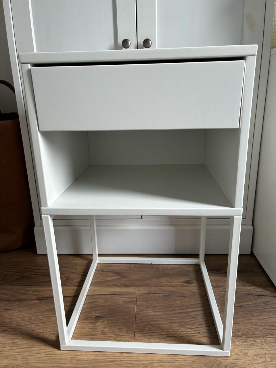 Nachtkastje ikea