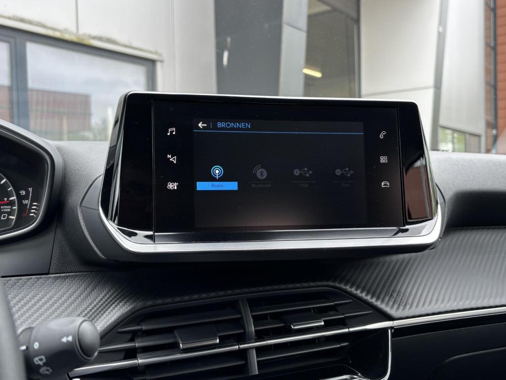 Peugeot 2008 1.2 puretech active