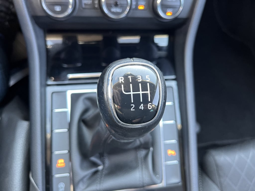 Skoda Superb combi 1.4 tsi act style business