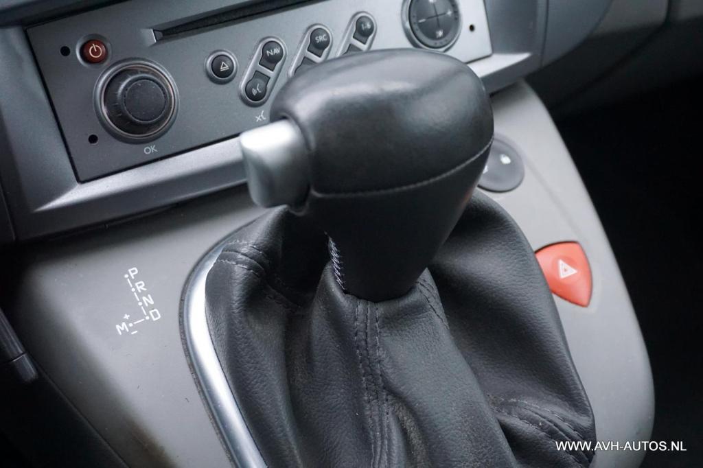 Renault Grand Scenic 2.0-16v tech line automaat