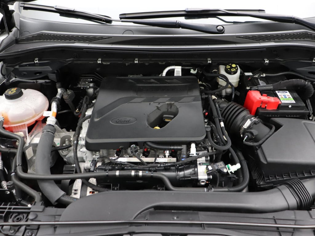 Ford Kuga 1.5 ecoboost st-line | navi | winterpakket | cruise control | lmv