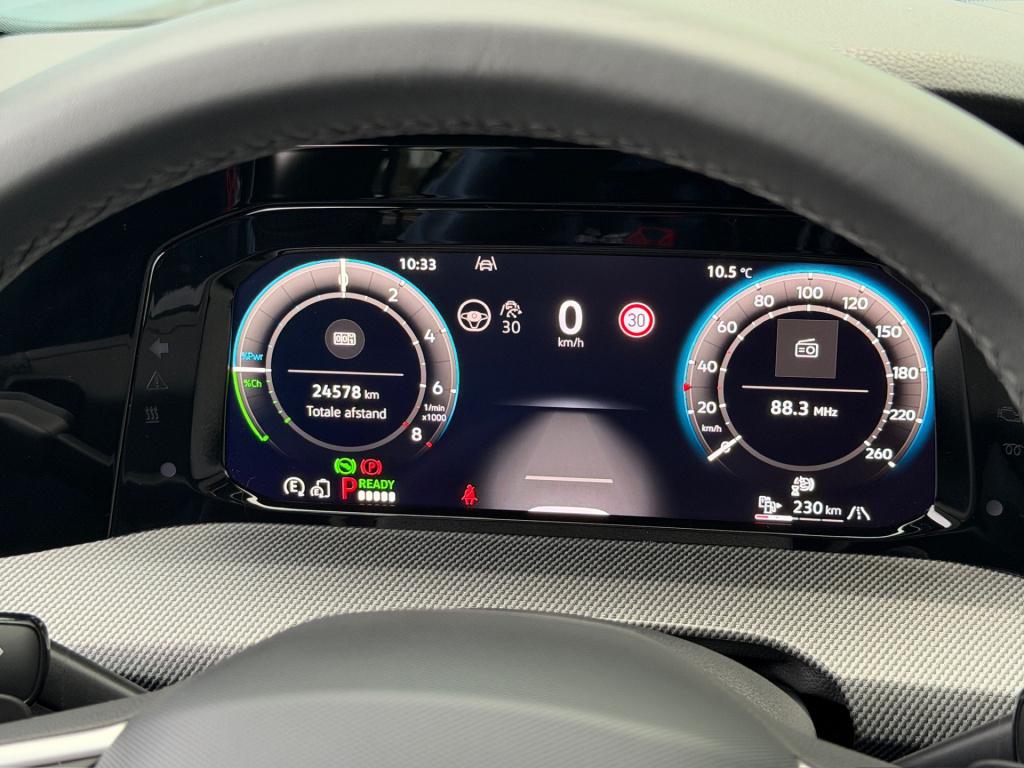 Volkswagen Golf 1.5 ehybrid gte 272pk | led iq light | trekhaak | head-up |