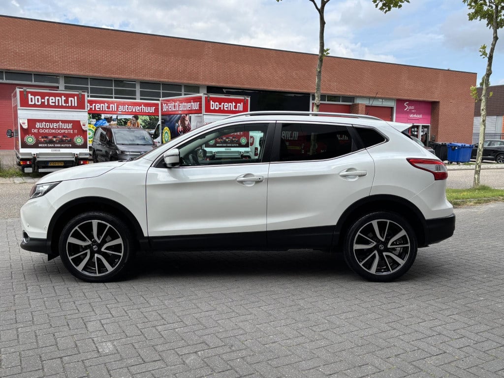 Nissan Qashqai 1.6 tekna | panoramadak | leder | stoelverwarming | navigati