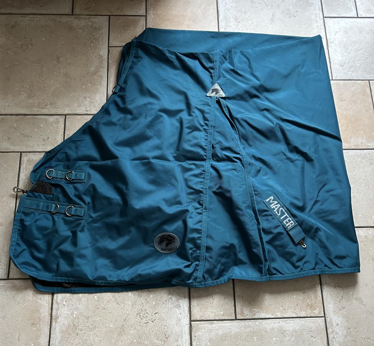 Ongevoerde regendeken 215 cm, professioneel gereinigd