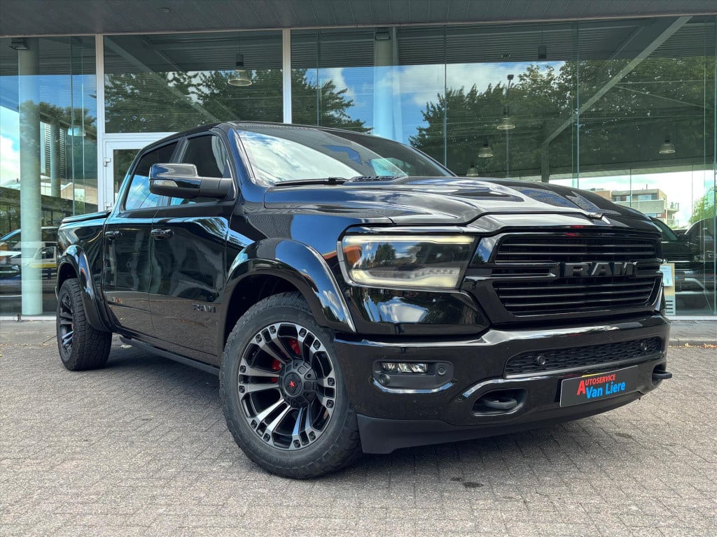 Ram 1500 ram 1500 laramie night| luchtvering|smoke pack|bpm vrij| rijklaarp