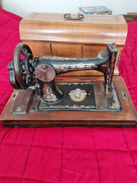 Antieke naaimachine