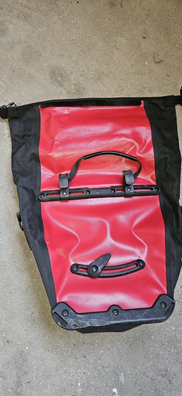 Fietstas ortlieb rood
