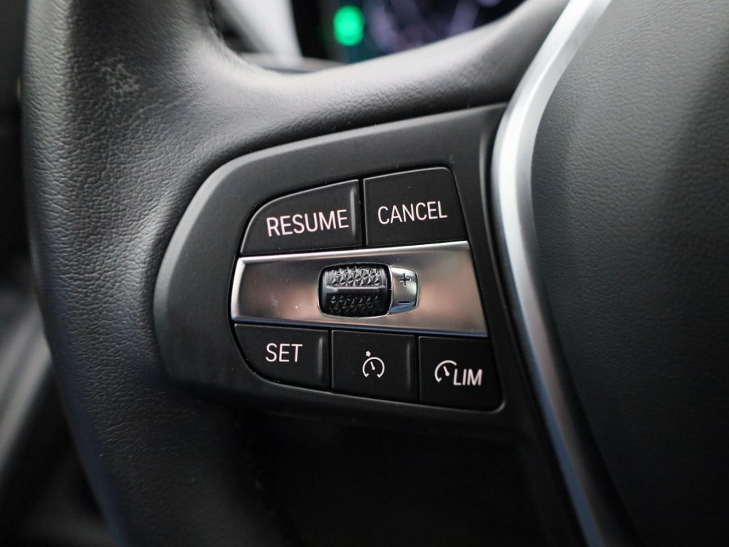 BMW 3-serie 320e high executive | automaat | navigatie | leder | elektrisch