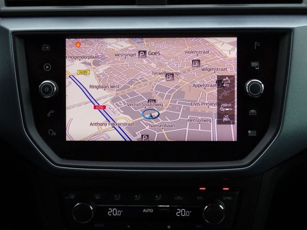 Seat Arona 1.0 tsi xcellence business intense trekhaak